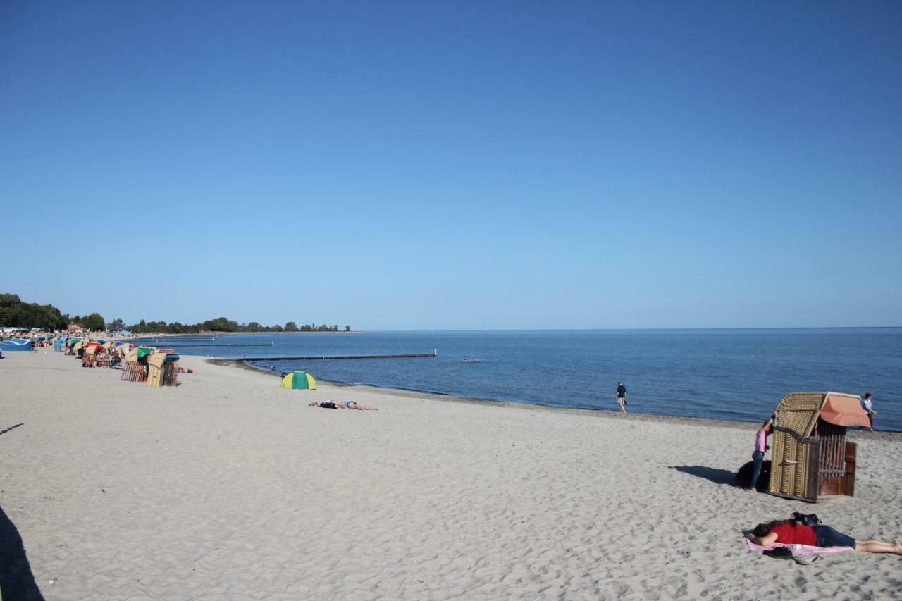 Strandlaeufer Im Kirschgarten Kellenhusen Luaran gambar