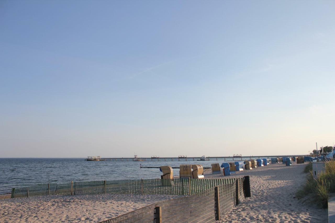 Strandlaeufer Im Kirschgarten Kellenhusen Luaran gambar