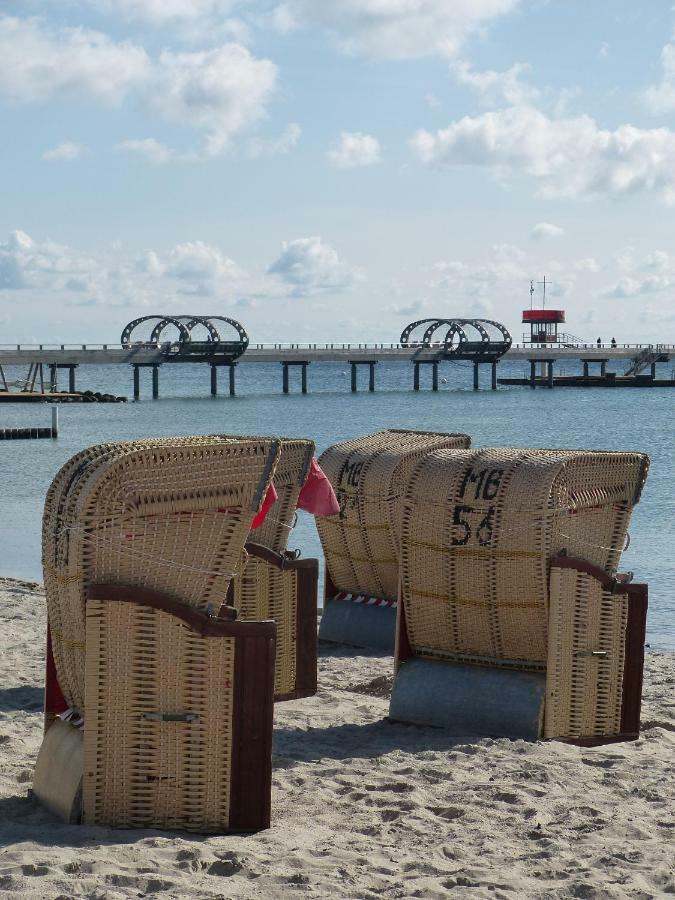 Strandlaeufer Im Kirschgarten Kellenhusen Luaran gambar